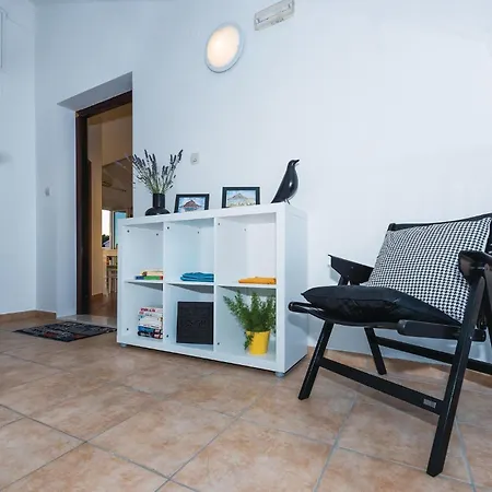 Two-bedroom In Apartamento Vodice
